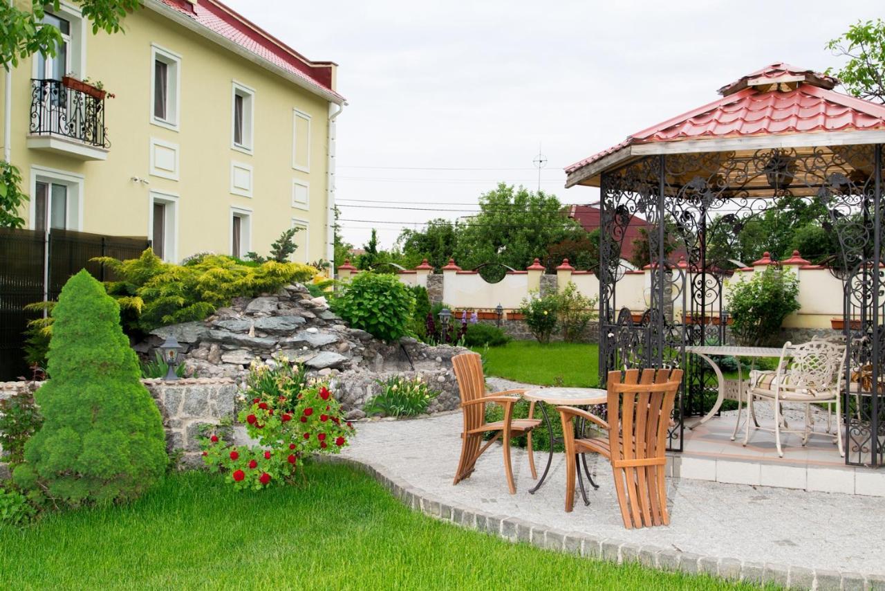 Villa Oselya Kijów Zewnętrze zdjęcie